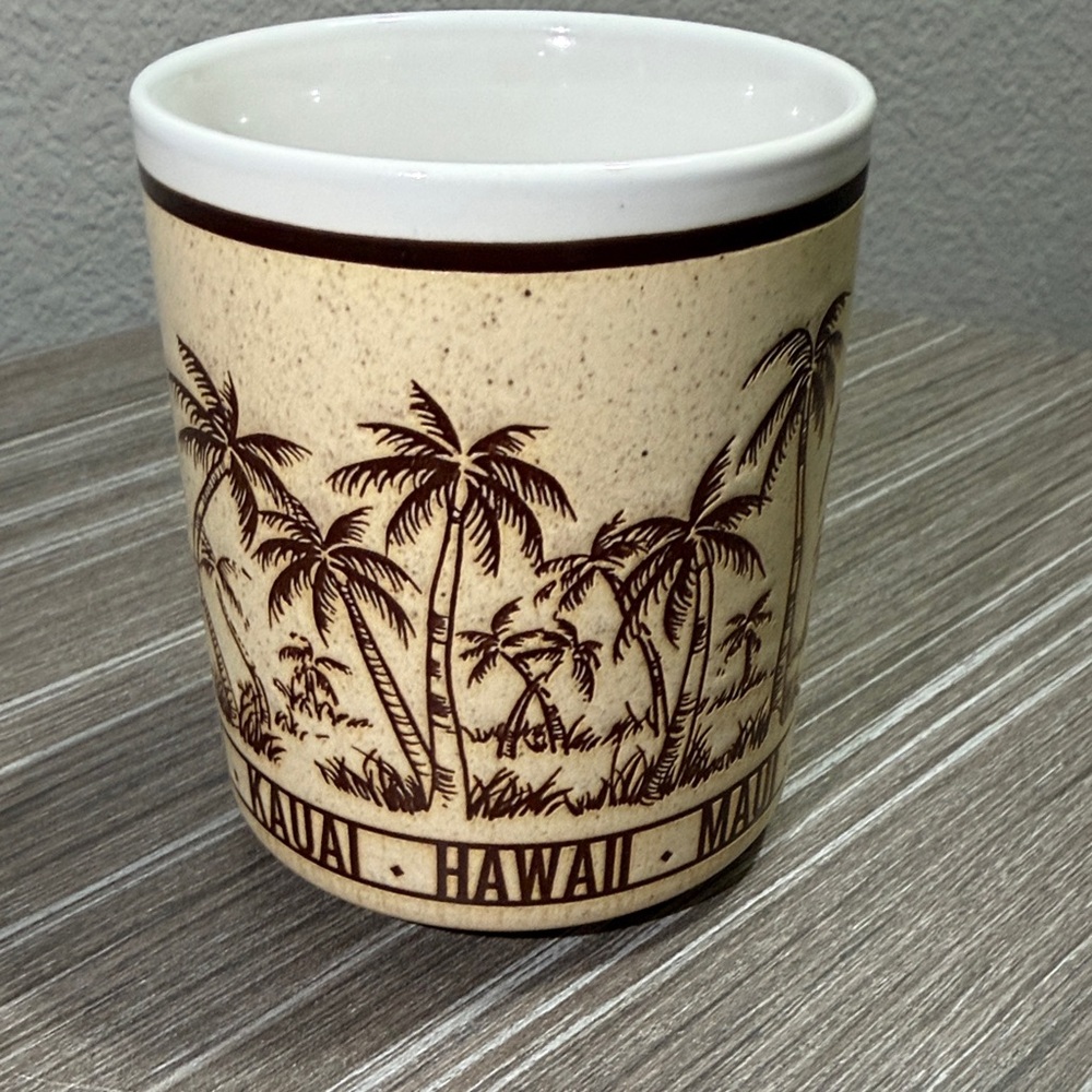 Vintage Islands of Hawaii Mug
